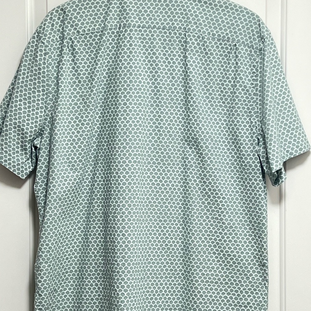 Faherty Playa Fish Scale Print Button Down Shirt … - image 7